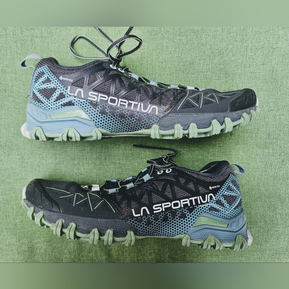 La Sportiva Women's Bushido II  GTX, 9.5 US. - Picture 3 of 8